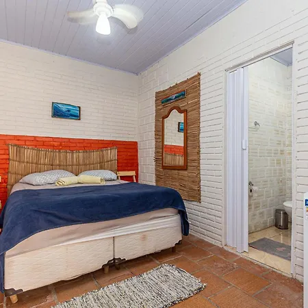 Memora Guesthouse Pontal Do Parana - Suite A Duas Quadras Da Praia E Perto Da Ilha Do Mel Exterior photo