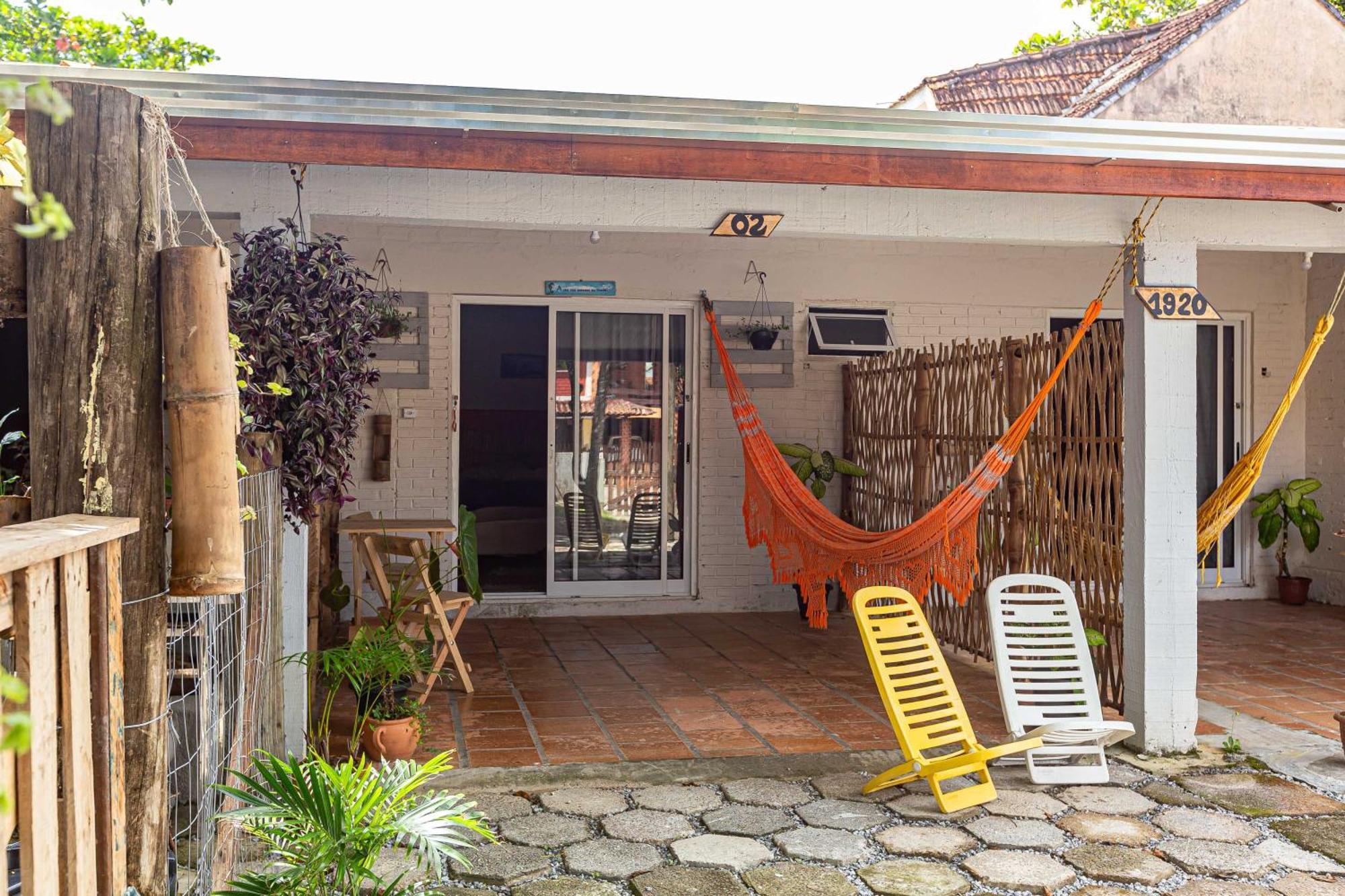 Quarto em Acomodações Particulares Memora - A Duas Quadras Da E Perto Da Ilha Do Mel