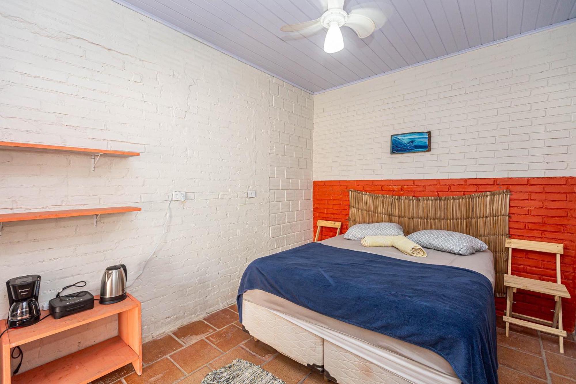 Quarto em Acomodações Particulares Memora - A Duas Quadras Da E Perto Da Ilha Do Mel Pontal do Paraná