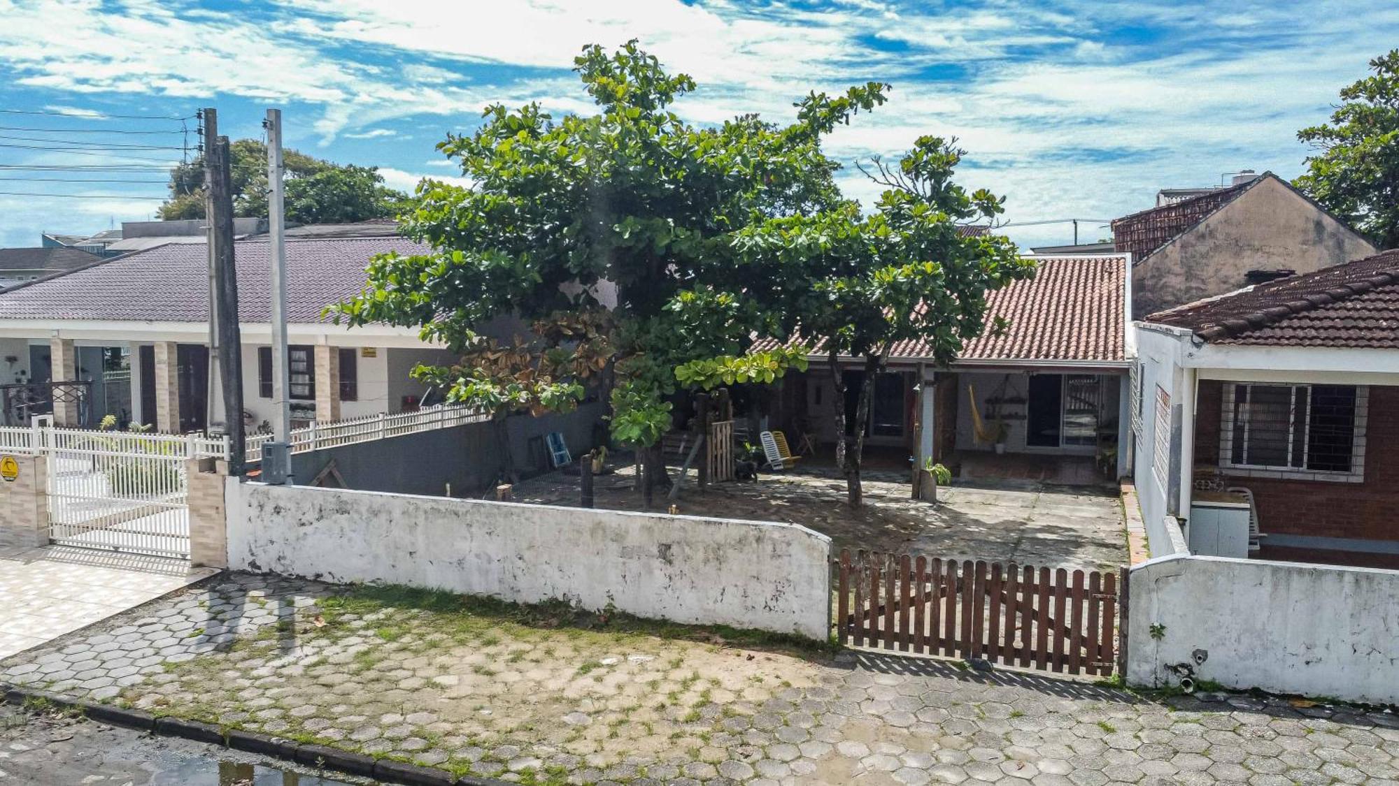 Memora - A Duas Quadras Da E Perto Da Ilha Do Mel Homestay *